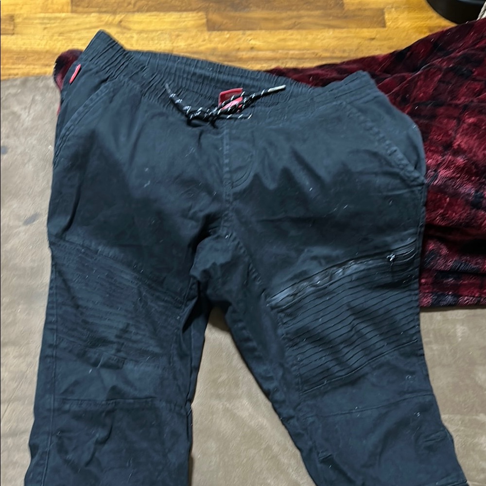 Wrangler Men's Dark Cargo Pants